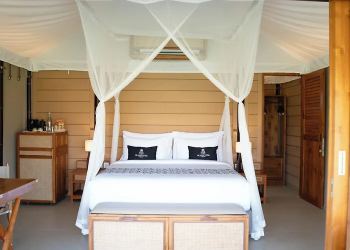 Glamp Nusa خيمة فخمة 4*