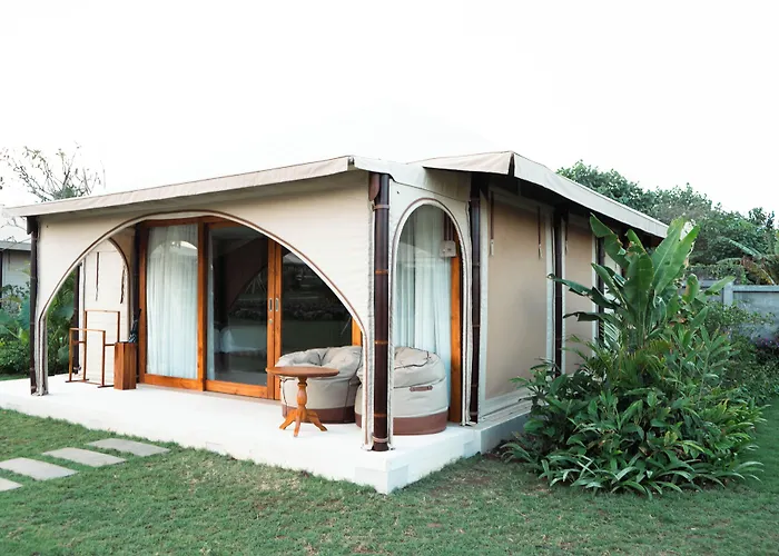 Glamp Nusa 4*