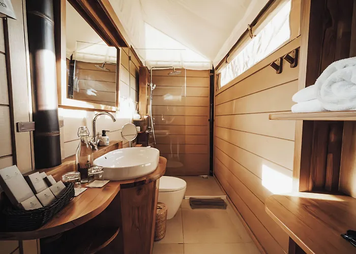Glamp Nusa خيمة فخمة 4*